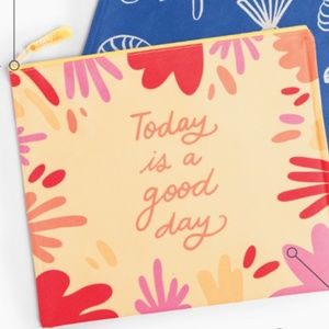 Qugga Green Wet Swim Pouch NWT